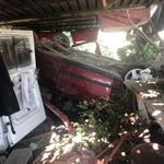17 yaşındaki ehliyetsiz sürücü kokoreç tezgahına daldı: 2 yaralı