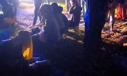 Tarım işçilerini taşıyan midibüs devrildi