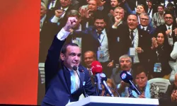 İYİ Parti İzmir’de yeni il başkanı Bezircilioğlu oldu