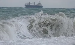 Depremin ardından tsunami uyarısı