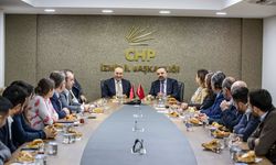 Başkan Soyer'den Aslanoğlu'na tebrik ziyareti