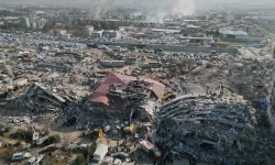 Hatay’da yıkılan sitede kolon kesildi iddiası