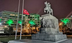 Milli yas nedeniyle İzmir’de bayraklar yarıya indirildi