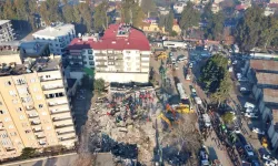 İzmir depreminde 'Burada olursa, hakkımızı arayın' yazmıştı: Hayatını kaybetti