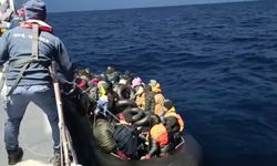 İzmir açıklarında 81 göçmen kurtarıldı