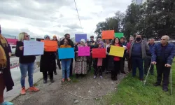 Depremzedelere 'konteynerleri boşaltın' denildi: İnsan haklarına aykırıdır