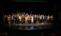Dünya Tiyatro Günü’nde “3 Nalla 1 At” oyununun galası yapıldı