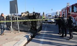 Denizli'de iki otomobil çarpıştı: 1 ölü, 2 yaralı