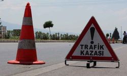 Balıkesir'de trafik kazası! Ağaca çarpan otomobilde 2 kişi hayatını kaybetti