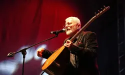 Onur Akın: Meclis'te sanatçının birleştiren gücüne ihtiyacımız var!