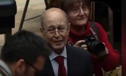 Festivale katılan eski Cumhurbaşkanı Ahmet Necdet Sezer ayakta alkışlandı