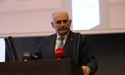 Binali Yıldırım İzmir'de yanlışlıkla Kılıçdaroğlu'na oy istedi