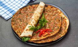 Bodrum'da lahmacunun fiyatı dudak uçuklattı!