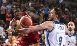 Türk Telekom, Galatasaray Nef'i devirip avantajı kaptı