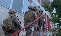 İzmir'in 4 ilçesinde uyuşturucu operasyonu: 52 kişi tutuklandı