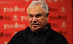 Kamyonet ünlü sanatçı Halil Ergün’ün evine daldı