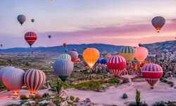 Turistler uçuyor, Türkler izliyor: 1 saatlik balon turu 100 Euro'dan başlıyor