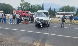 İzmir'de zincirleme trafik kazası! 5 yaralı