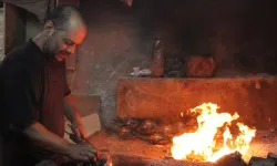 80 derece sıcaklıkta dede mirası mesleklerine sahip çıkıyorlar