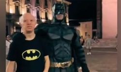 Batman hayranı down sendromlu adama büyük sürpriz! O anlar viral oldu