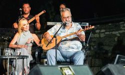 Seferihisar Yaz Sohbetleri'nde vatandaşlar Ege türküleriyle coştu
