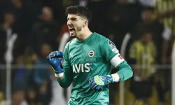 Fenerbahçe'de ayrılık: Altay Bayındır, İngiliz devine transfer oluyor