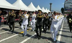 İzmir'de zafer coşkusu: Kimse enseyi karartmasın!