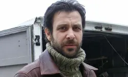 Ünlü oyuncu maça gitmek için otostop çekti