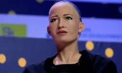 Ünlü robot Sophia, 'Mevzular Açık Mikrofon'a katılacak