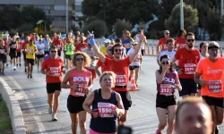 9 Eylül İzmir Yarı Maratonu’nda kurtuluş coşkusu