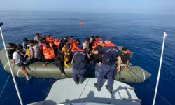 İzmir açıklarında 241 düzensiz göçmen kurtarıldı 