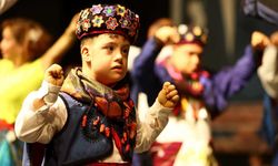 Konak'ta Halk Oyunları Şenliği düzenlendi