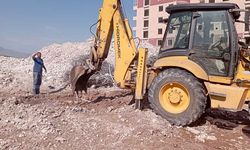İzmir'in ekipleri deprem bölgesi Hatay'da: Temiz su için mücadele
