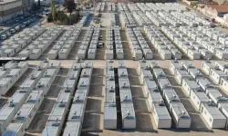 İzmir'deki konteyner kentin kapanma kararına depremzedelerden tepki 