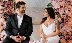 Ünlü şarkıcı Melek Mosso evleniyor: Nişan ve kınayı bir arada yaptı