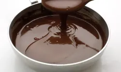Çikolata sosu yaparken buna dikkat edin! Asla kabuk tutmayacak