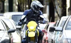 Motosiklet ve elektrikli bisiklet sürücüleri için düzenleme