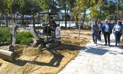 Karabağlar'daki Uğur Mumcu Parkı yenileniyor