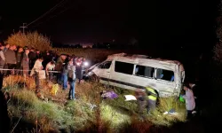 Kahramanmaraş’ta feci kaza: Takla atan minibüste 1 kişi öldü, 13 kişi yaralandı