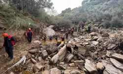 AFAD’dan sel açıklaması: Söke'de arama kurtarma aralıksız sürüyor