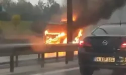 Sancaktepe TEM'de minibüs alev topuna döndü   