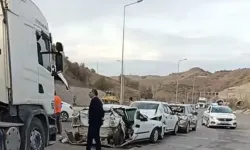 Amasya’da 5 aracın karıştığı zincirleme kazada, 5 kişi yaralandı 