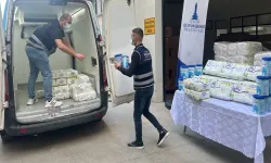 Yemek, kıyafet, kömür, kitaptan sonra İzmir Büyükşehir şimdi de bebek bezi dağıtıyor