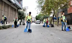 Bornova'da sokaklar Süpürgeci Ekibi ile daha temiz olacak