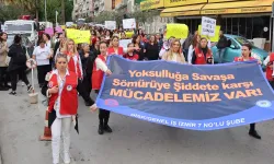 Bornova'da kadınlar şiddete karşı ses yükseltti