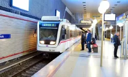 İzmir Metro uyardı: Arıza var, seferler gecikmeli