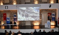 İzmir'de deprem sempozyumu: Kent ve yerel yönetimler depreme hazır mı?