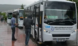 Halk otobüsü şoförü, fenalaşan yolcuyu hastaneye yetiştirdi