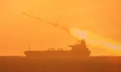 Pentagon: İran, Hint Okyanusu'nda kimyasal tanker gemisini vurdu
