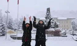 Kar yağdı 25 Aralık'ta okullar tatil mi? | Eğitime bir gün ara verilen il ve ilçeler açıklandı